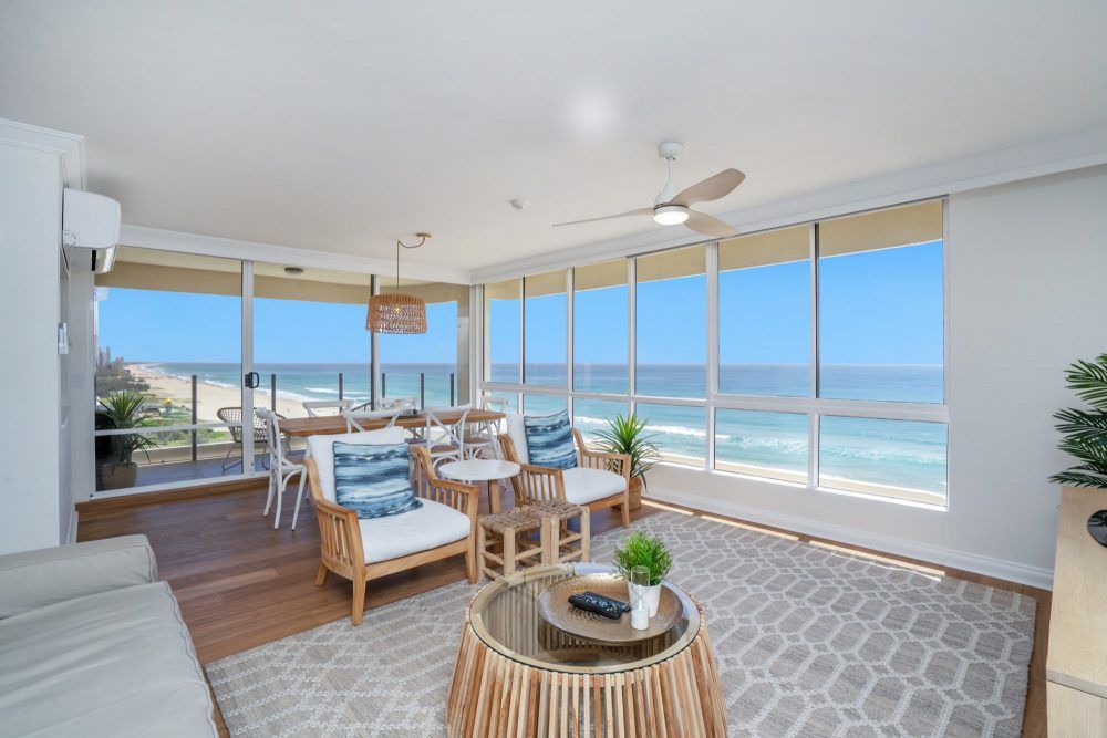 Surfers Paradise Absolute Beachfront Apartments Dorchester On The Beach